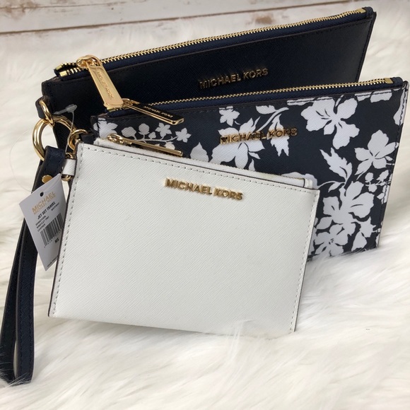MICHAEL Michael Kors Handbags - Michael Kors Jet Set Travel Wristlet Trio Leather